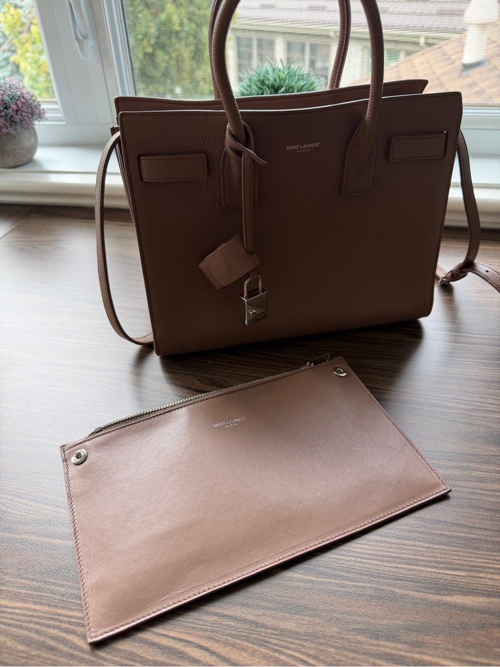 Saint Laurent Sac de Jour grained leather - Dusty Rose Taupe - Picture 12 of 15